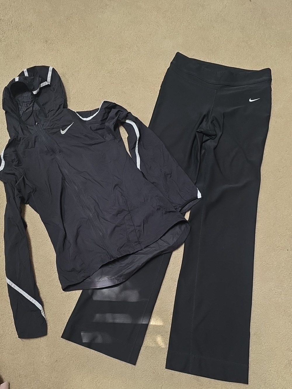 Nike Womens XS Activewear Jacket/Nike Yoga Pant Lot